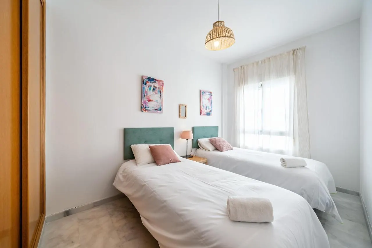 Heart Location & Parking Apartment Malaga