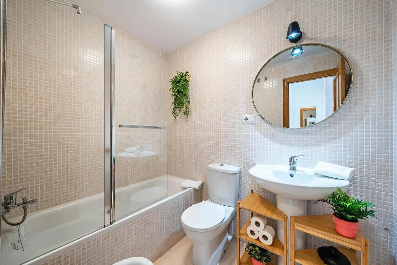 Heart Location & Parking Apartment Malaga